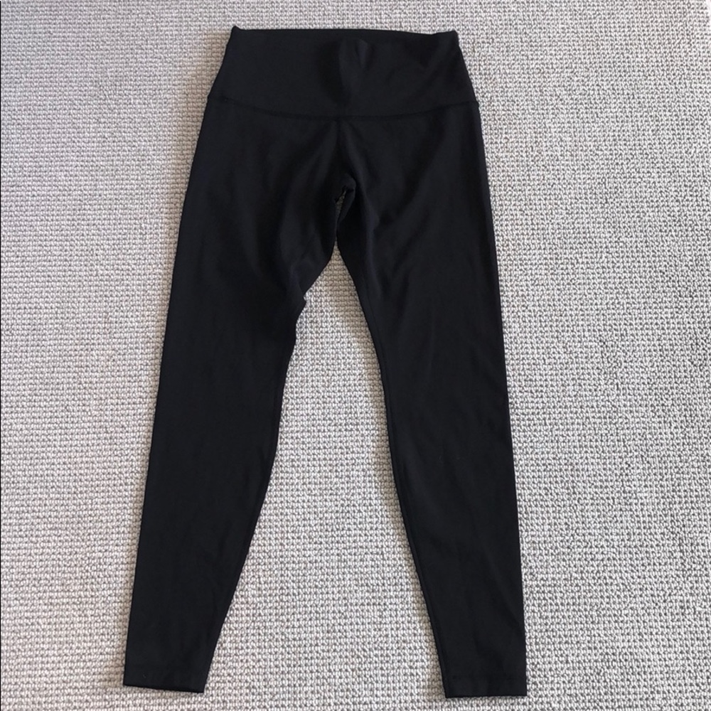 NEVER WORN BLACK luon lululemon pants 28”